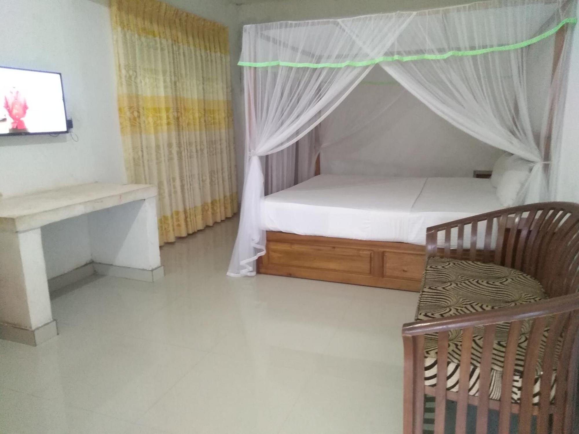 دينيايا Sinharaja Hostel 114 المظهر الخارجي الصورة