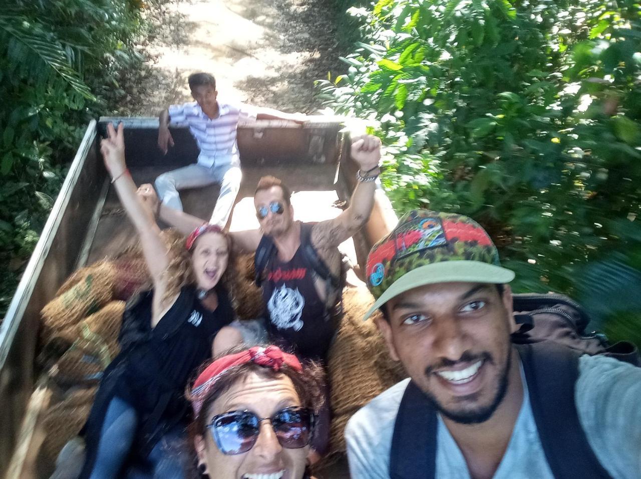 دينيايا Sinharaja Hostel 114 المظهر الخارجي الصورة